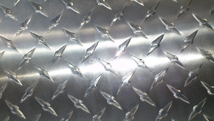 地面防銹防滑花紋鋁板——上海魯康金屬材料專業供應